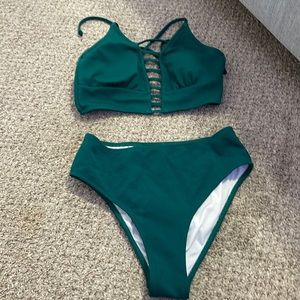 GREEN CUPSHE BIKINI